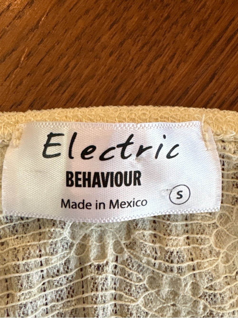 Pale Yellow Tie-Front Ribbed Tank - Picture 2 of 7